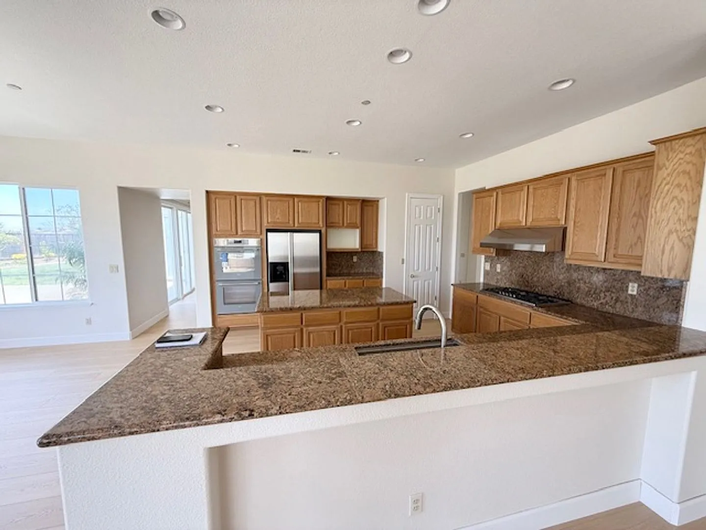 Avalon Heights Fremont 4 bed/3 bath, new paint & new wood floors, Gated Community, Top Tier Schools — Photo 4