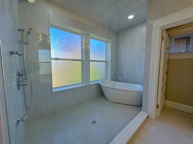 6117 Westminster Pl — Photo 18