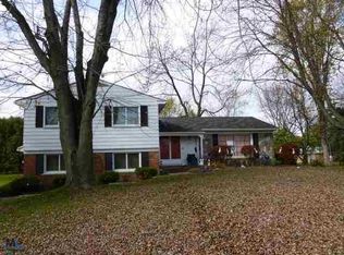 4018 Normanwood Dr, West Bloomfield, MI