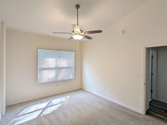 5th image of 2731 NW 104th Ct APT A
