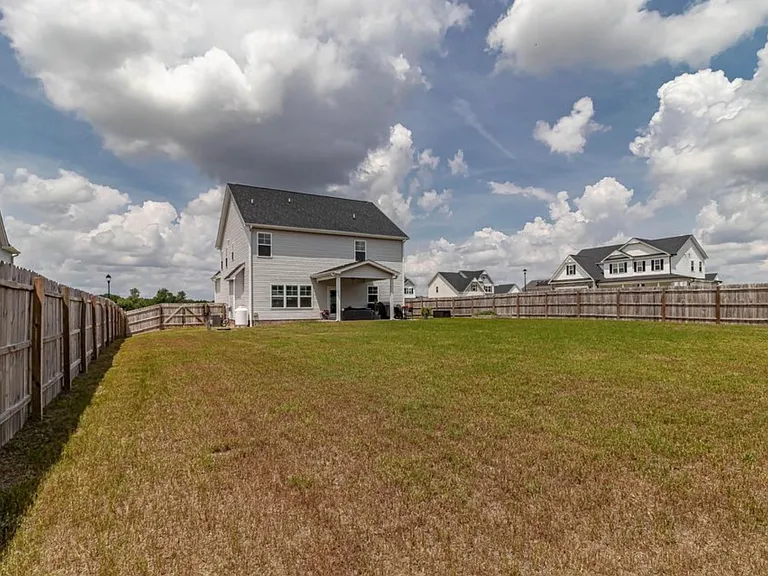 300 Stonebridge Dr — Photo 29