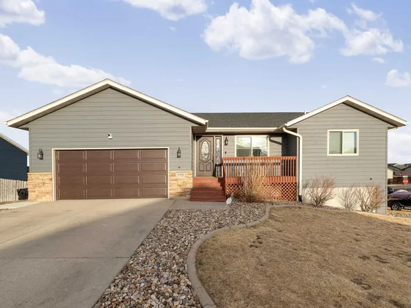 4406 Titan Dr, Rapid City, SD 57701