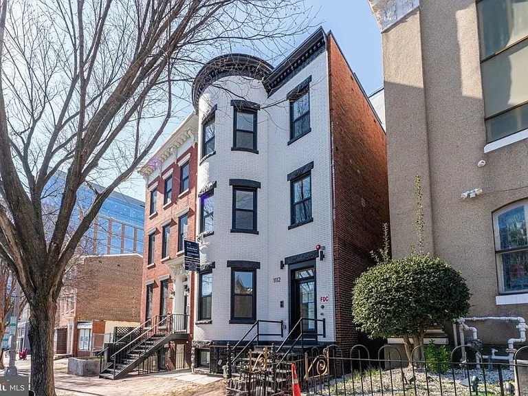 1112 6th St NW #6 — Photo 2