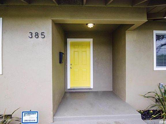 2nd image of 385 Oak Ave