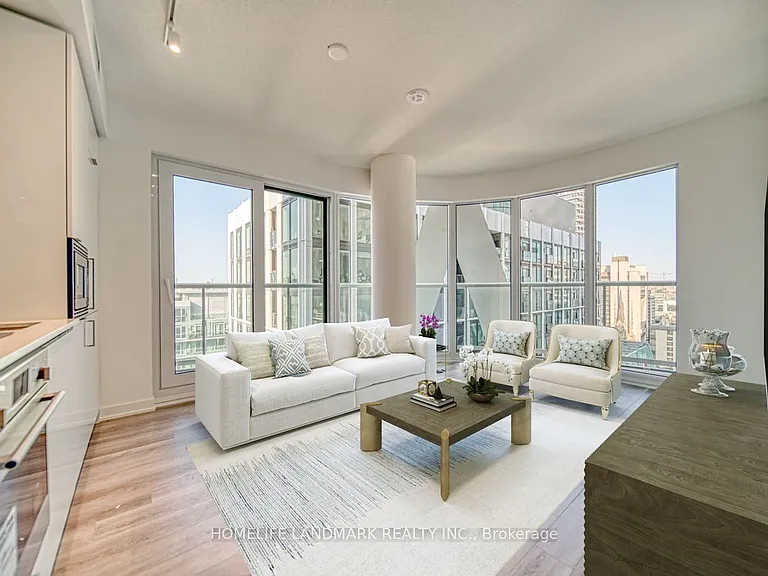 230 Simcoe St #1919 — Photo 2