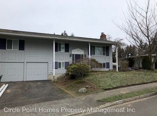 16208 NE 18th St, Bellevue, WA 98008