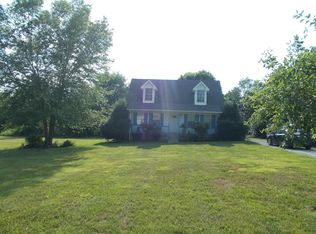 1003 Golden Pond Rd, Chapmansboro, TN 37035
