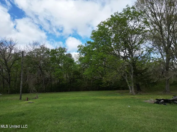 3573 N Liberty St, Canton, MS 39046