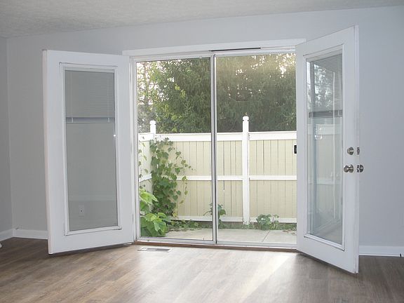2nd image of 7581 Bay Hill Dr