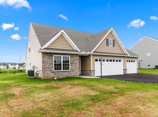 Rosewood Model Plan, Donwood Estates, Dover, PA 17315