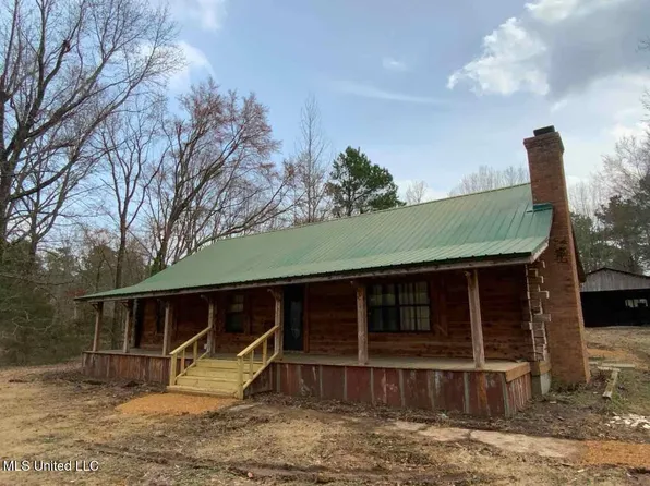 685 Gardner Rd, Holly Springs, MS 38635
