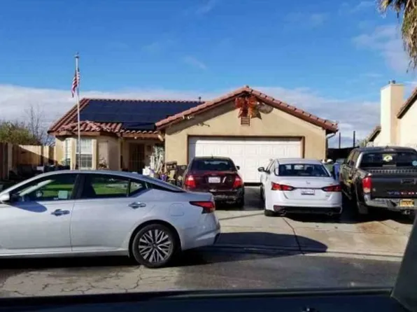 1010 Arnott Ct, Bakersfield, CA 93307
