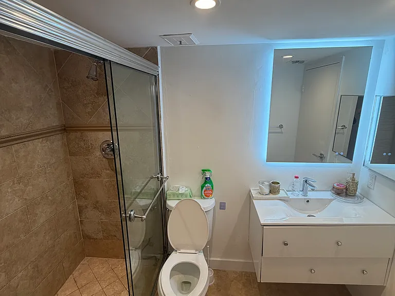 7601 E Treasure Dr #2121 — Photo 20