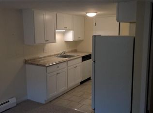 5 Prospect St #1, New Hartford, CT 06057