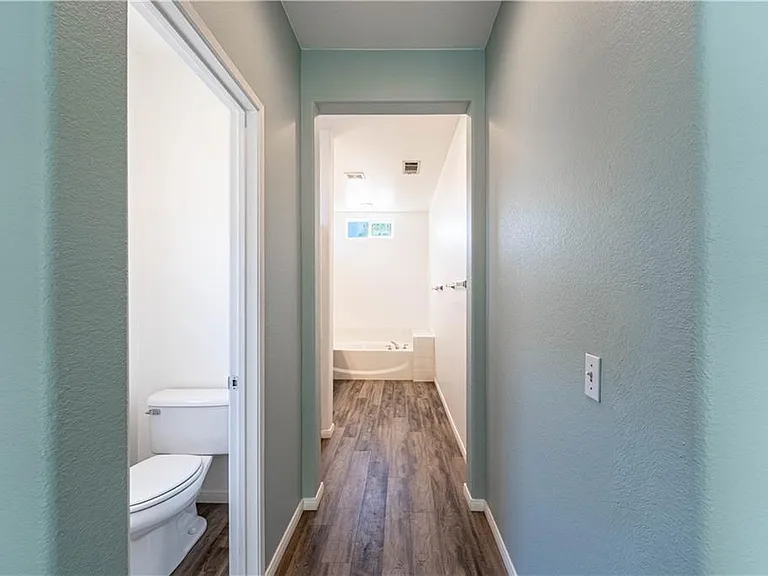 26345 Avenida Quintana — Photo 20