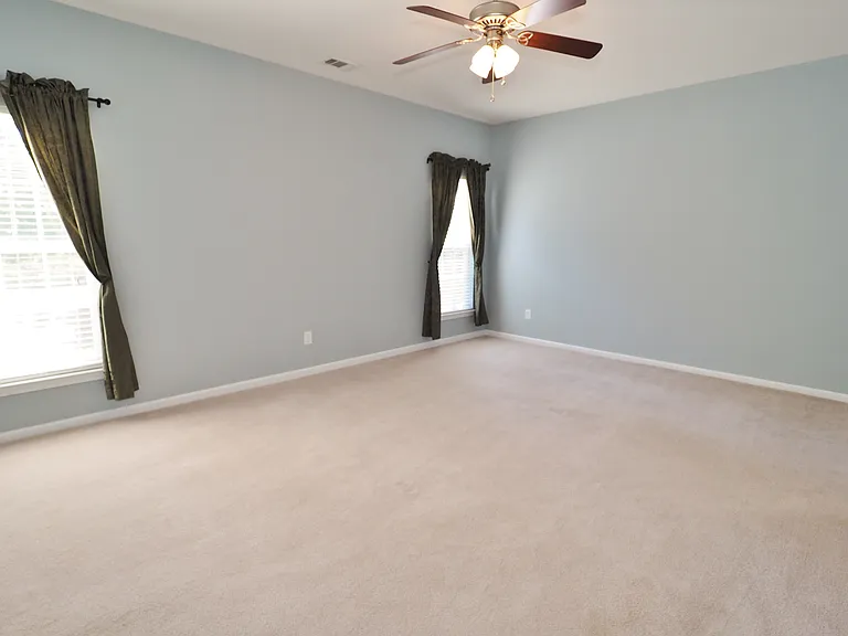 6860 Lakecrest Ct — Photo 14