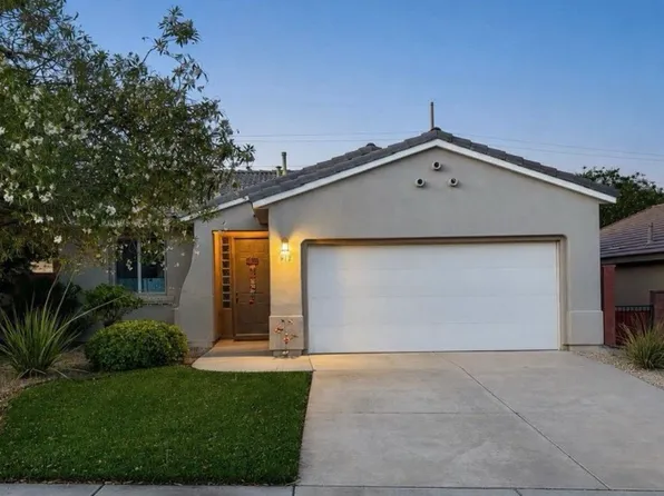 912 N Echo Ln, Washington, UT 84780