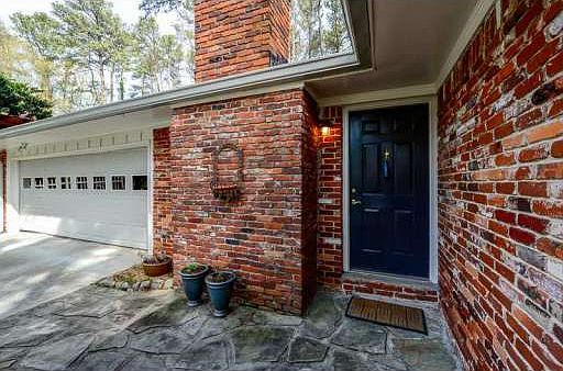 2nd image of 2500 Wentworth Dr NE