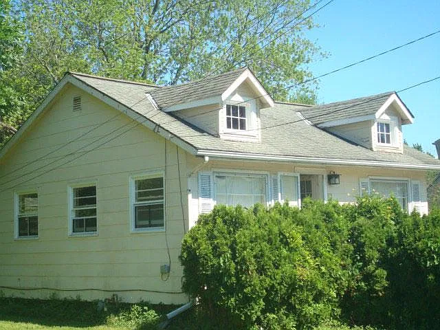 7413 Reynolds Rd — Photo 3