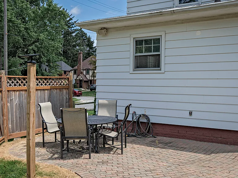 3177 Goddard Rd — Photo 19