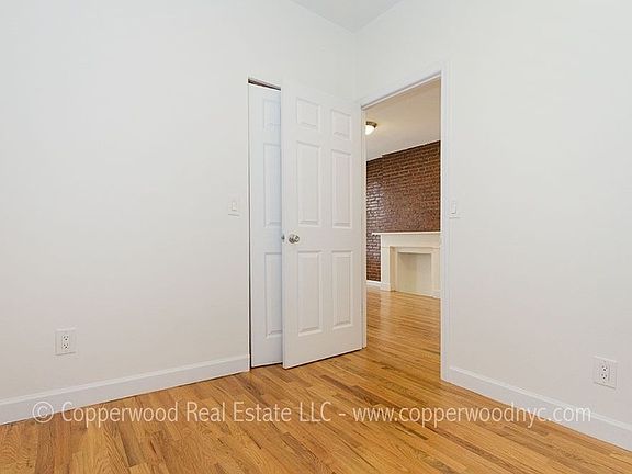 3rd image of 172 E 82nd St APT 4B