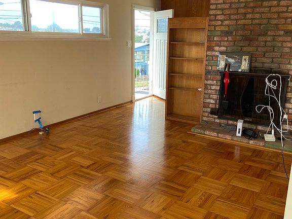3rd image of 98 Belhaven Ave