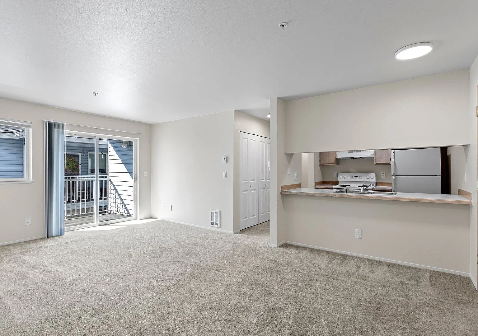Park Place Apartments — Photo 1