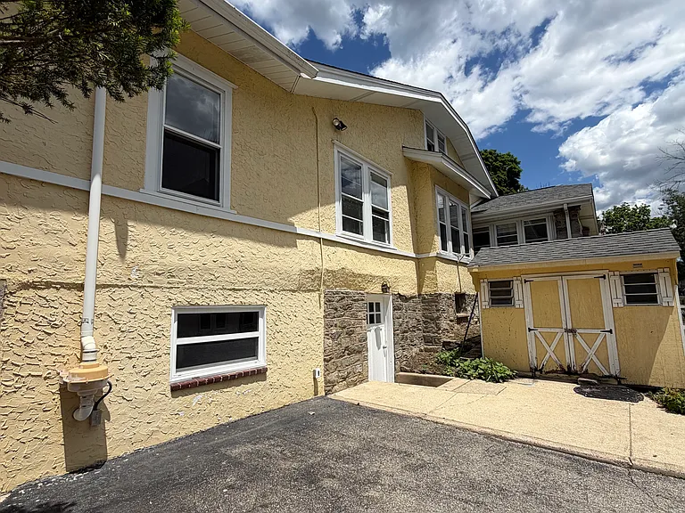 302 Shadeland Ave — Photo 25