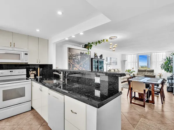 201 N Ocean Boulevard #802, Pompano Beach, FL 33062