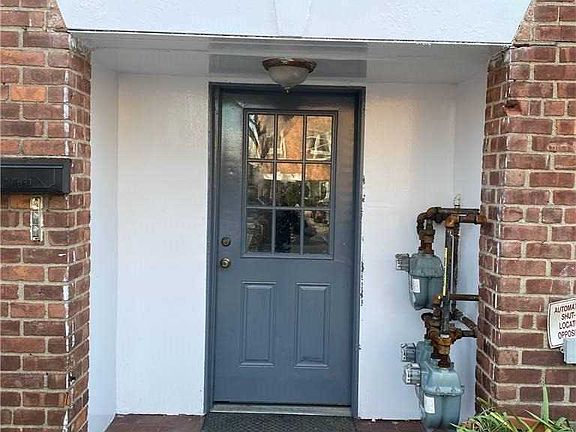 4th image of 3054 70th St