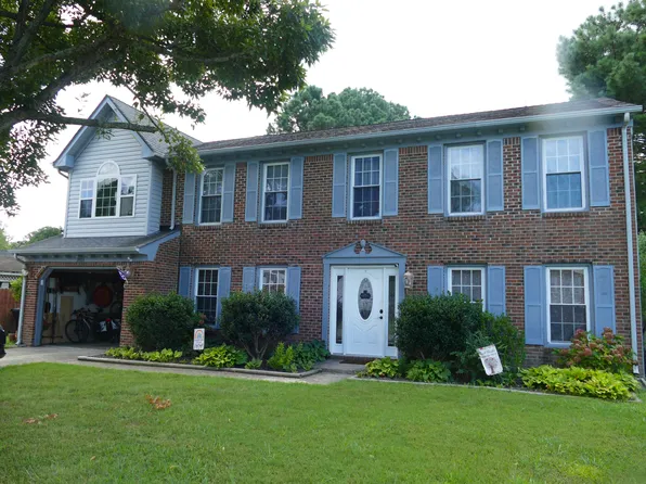 3985 Old Forge Rd, Virginia Beach, VA 23452