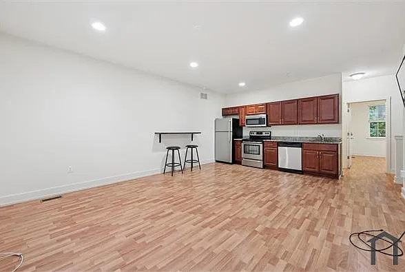1505 W Master St #1