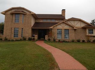 605 River Oaks Dr, Greenville, TX 75402