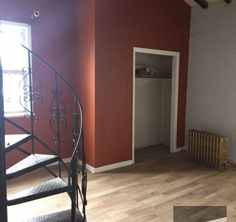 1st image of 107 27th Ave #1