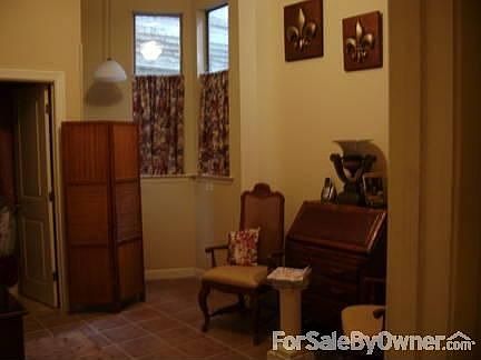 2nd image of 333 Julia St APT 428