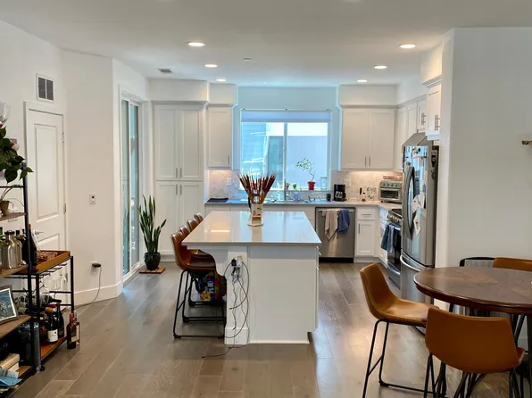 1477 Longitude Dr, Richmond, CA 94804