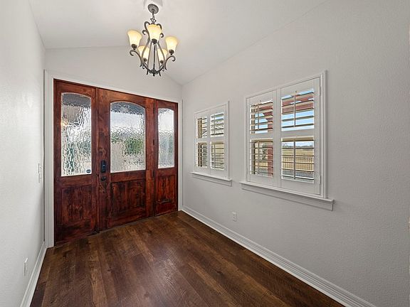 5th image of 2951 Dry Hollow Dr