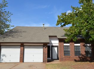 1124 Bank Side Cir, Edmond, OK 73012