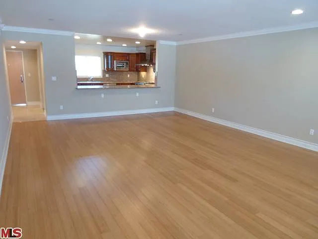 1828 Glendon Ave #Penthouse 1 — Photo 9