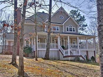 1st image of 360 Stoneybrook Dr