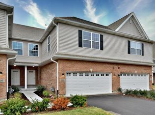 189 N Auburn Hills Ln, Addison, IL 60101