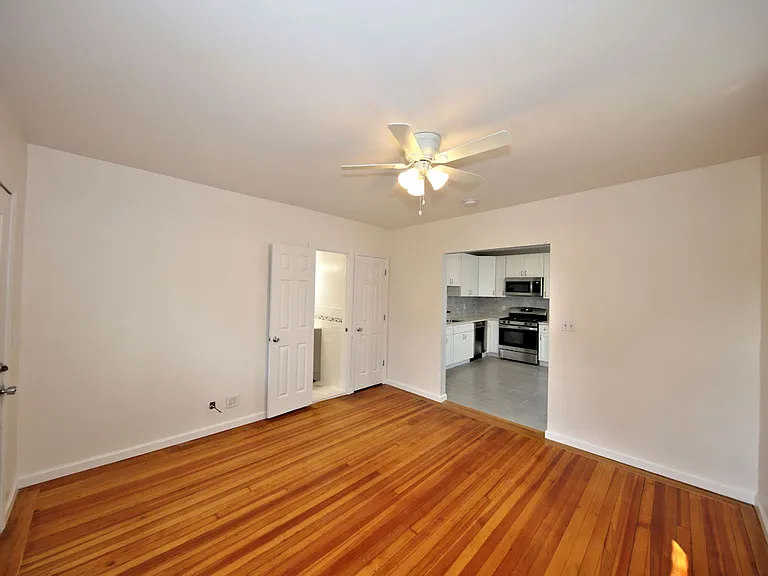 223 S Ridge St #2 — Photo 2