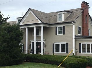 422 E Main St, Greenville, IL