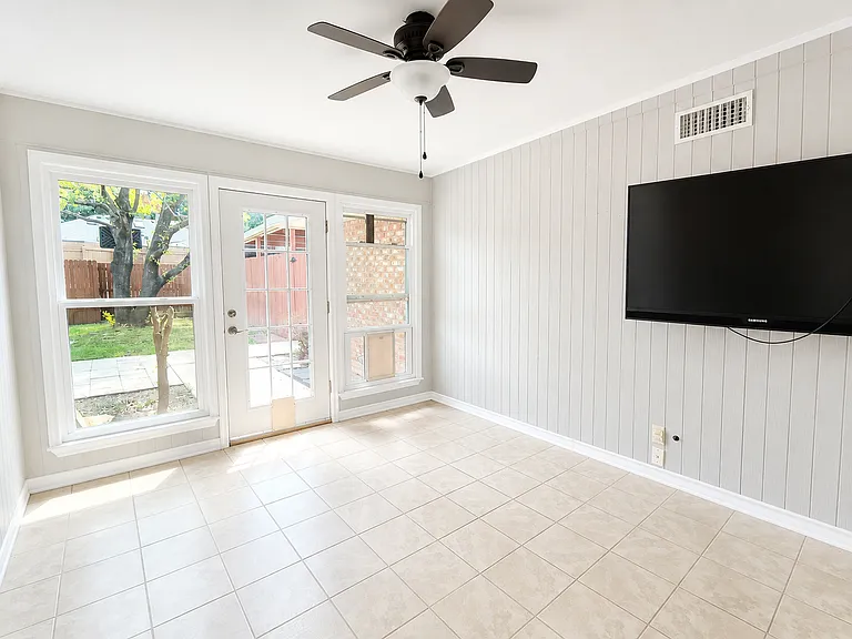 3529 Cedar Ridge Ln — Photo 6