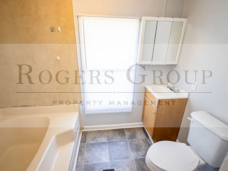 385 Julian Smith Rd #4 — Photo 5