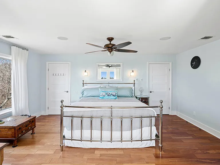 241 Old Montauk Hwy — Photo 10