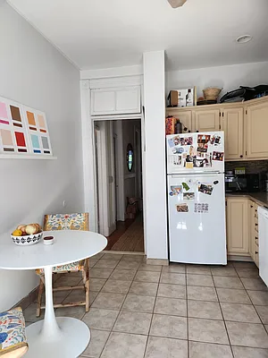 Rented by Frank Valvo Real Estate | media 34