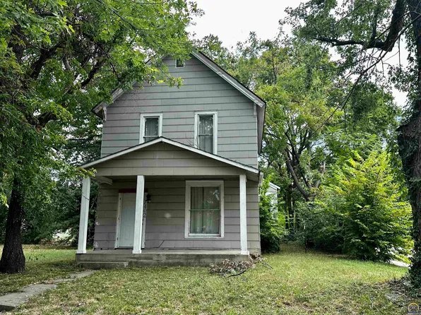 1402 NE Quincy St, Topeka, KS 66608