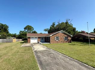 5225 Lord Tennyson Rd, Wilmington, NC 28405