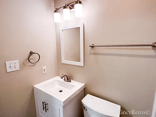 411 Clark St #4 — Photo 10
